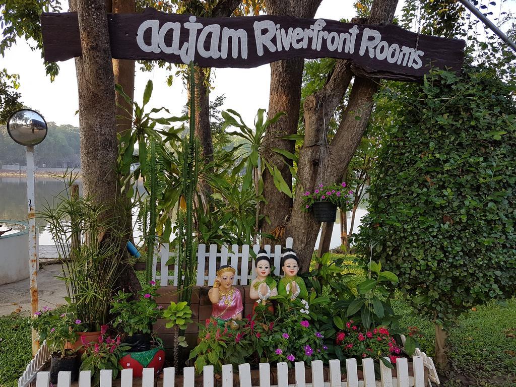 Aajam Riverfront Rooms Kanchanaburi Exterior photo