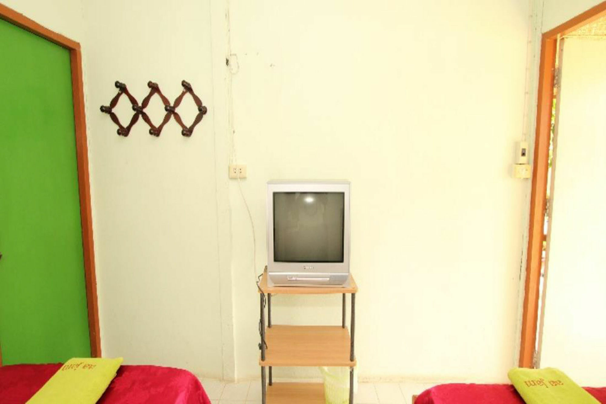 Aajam Riverfront Rooms Kanchanaburi Exterior photo
