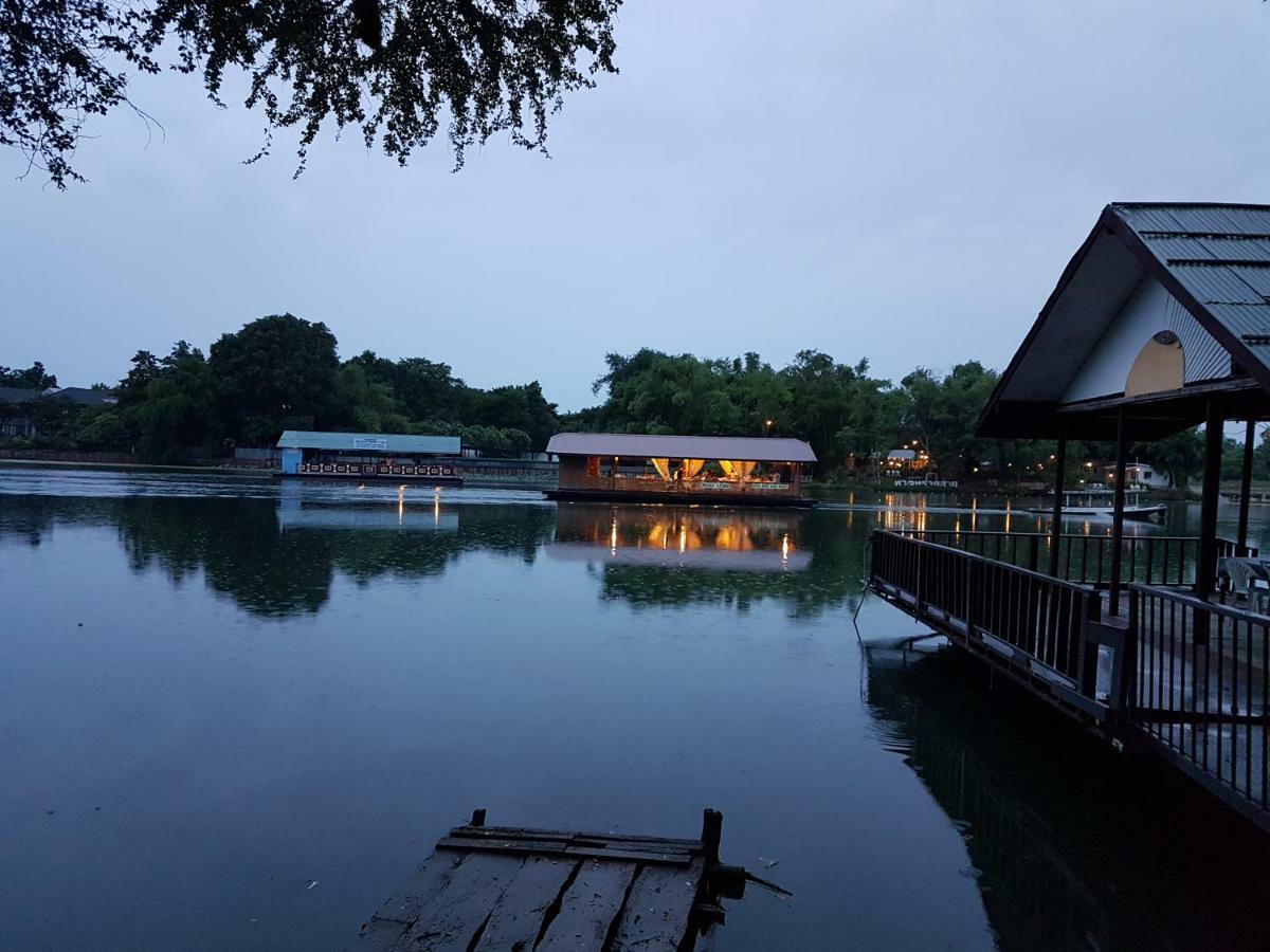 Aajam Riverfront Rooms Kanchanaburi Exterior photo